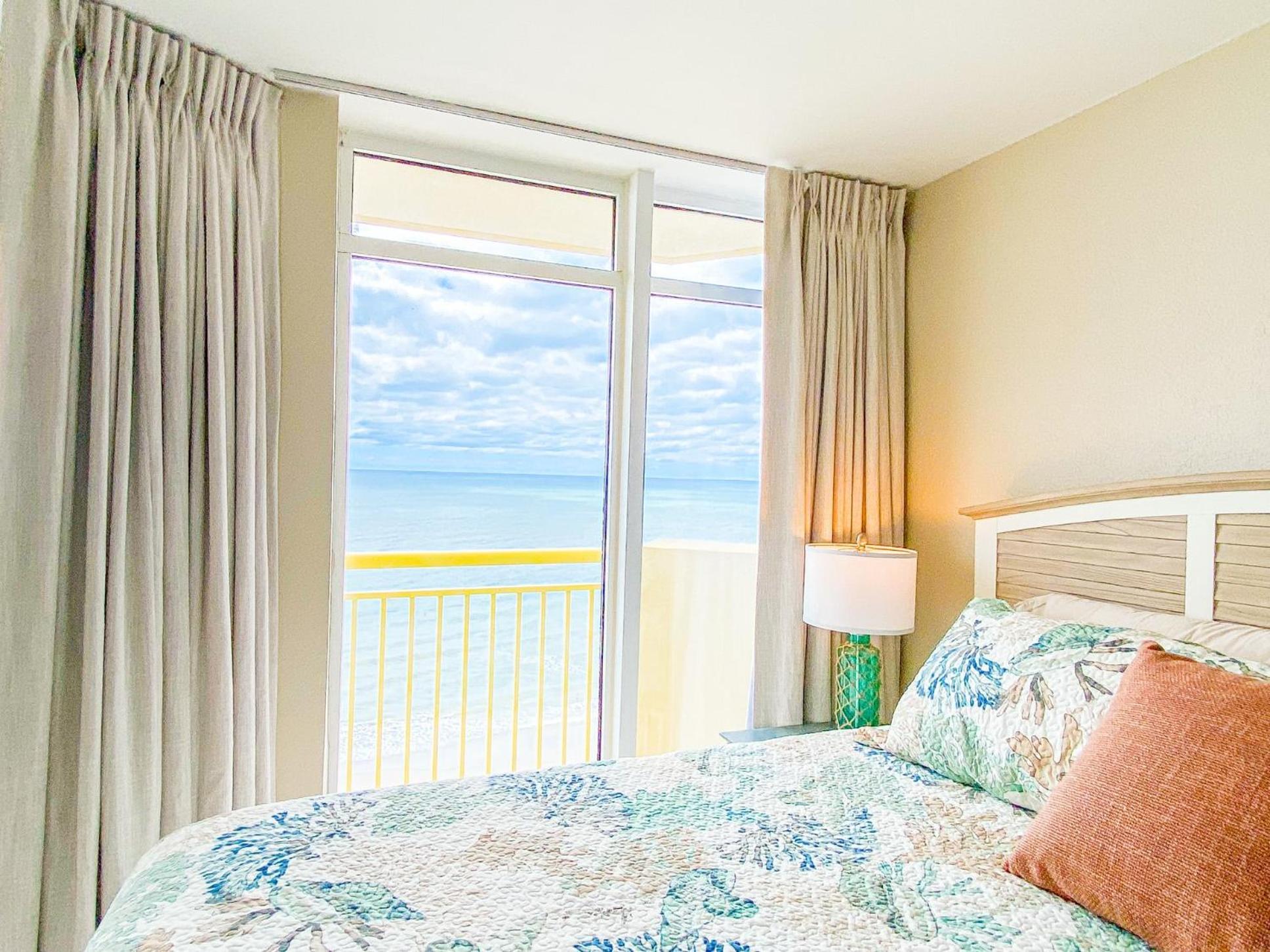 Bay Watch Resort Luxe Oceanfront End Unit Myrtle Beach Exterior photo